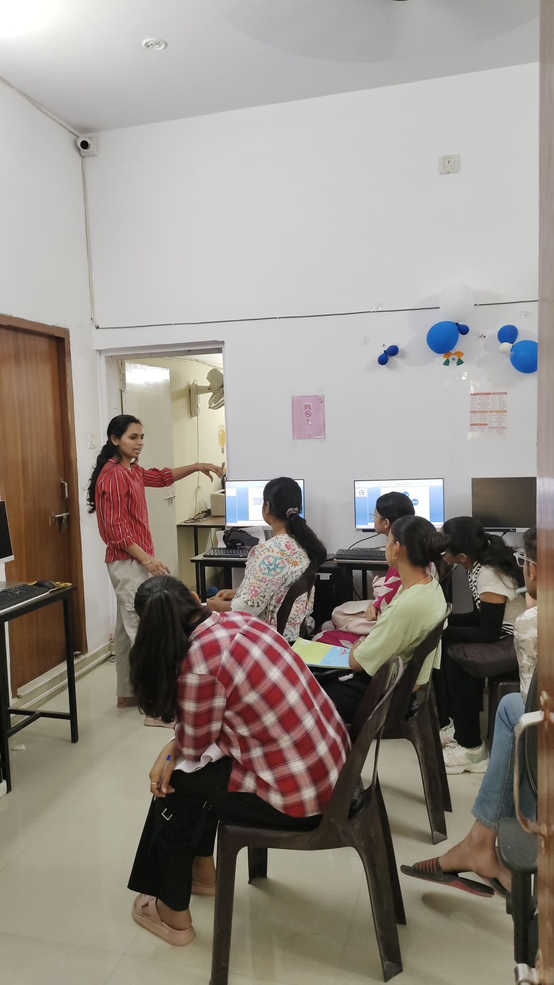 Basic Computer batch in session at the Bikaner centre